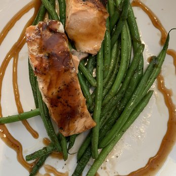 Oliver's Corner Bistro - Glazed salmon with double veggies instead of pasta - Sandwiches Near Me - Macon, Georgia