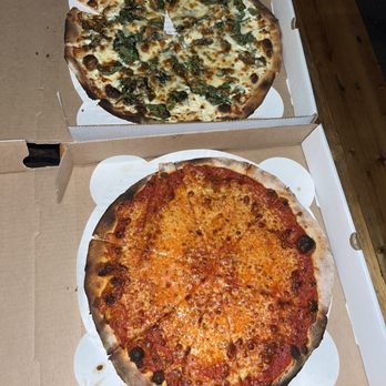 Ozzy's Apizza - Pizza Near Me - New Haven, Connecticut Ozzy's Apizza - Pizza Near Me - New Haven, Connecticut