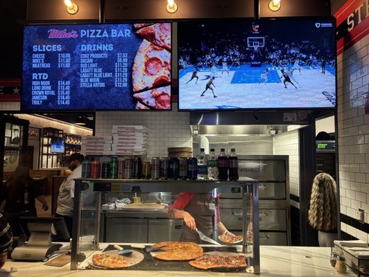 Mike's Pizza Bar by null