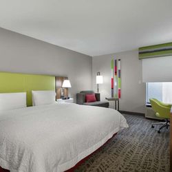 Guest room