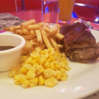 Filling Station Bar and Cafe - American Near Me - Makati, NCR