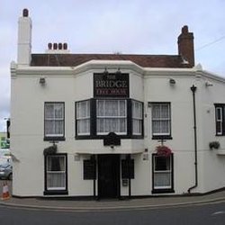Bridge Inn - Lovely old pub