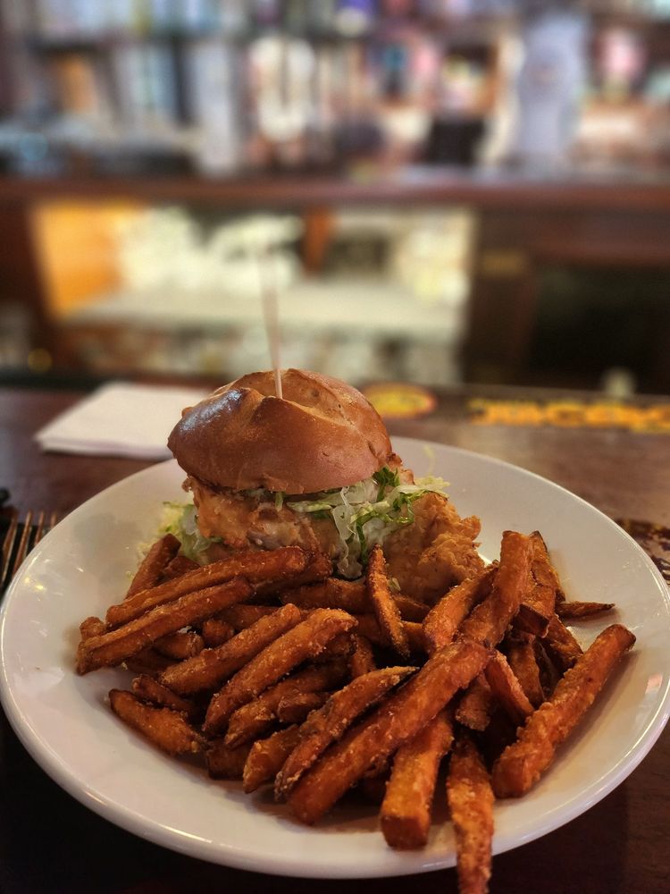 Food from J Murphys on Main