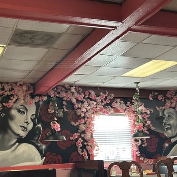 Rosa's Plane Food - Mural - Mexican Near Me - El Centro, California Rosa's Plane Food - Mural - Mexican Near Me - El Centro, California