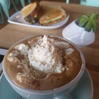 De Fer Coffee - Coffee & Tea Near Me - Pittsburgh, Pennsylvania