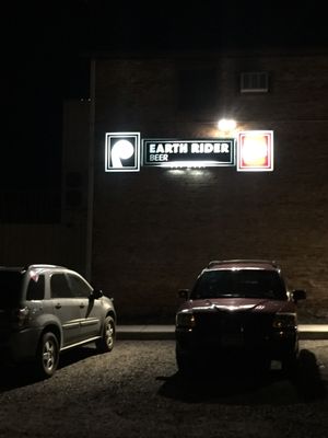 Cedar Lounge Earth Rider Brewery taproom by null