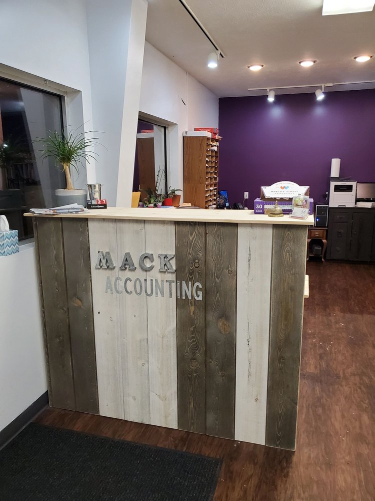 MACK ACCOUNTING 514 S Kalamazoo Ave, Marshall, Michigan Accountants