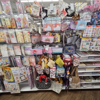 Daiso - @Daiso L-Vegas@Sahara; 12/4/2025.Lots & lots of Cute Japanese Stuffs 2 browse,BUY!! & just Enjoy these items Shopping here!!! Aloha \000/ - Discount Store Near Me - Las Vegas, Nevada