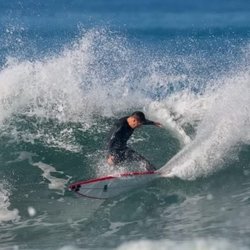 Point break Surf Academy - Surfing