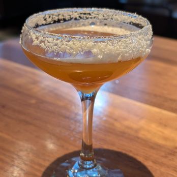 Courier Market Bar Kitchen - Bee stinger! - New American Near Me - Denver, Colorado