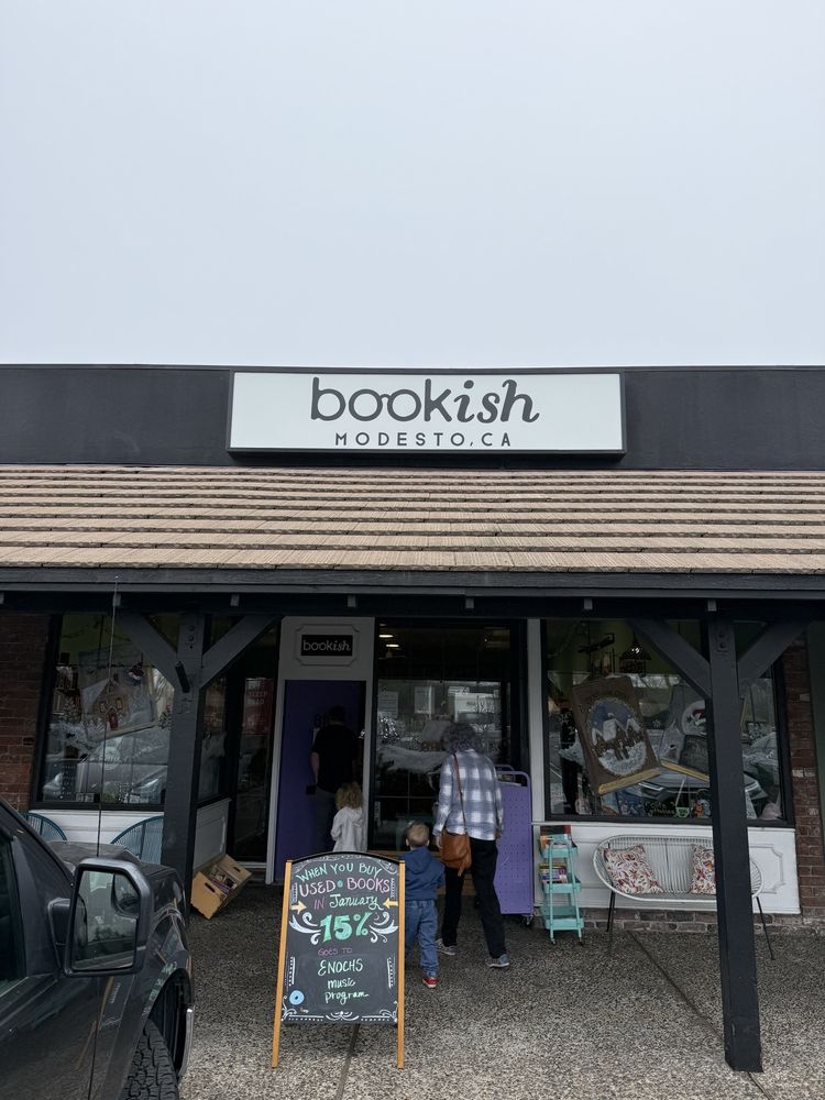 Bookish Modesto