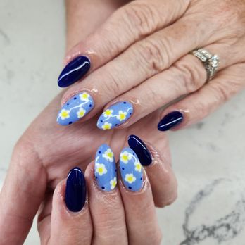 Q Nails - Nail Salons Near Me - Columbus, Ohio