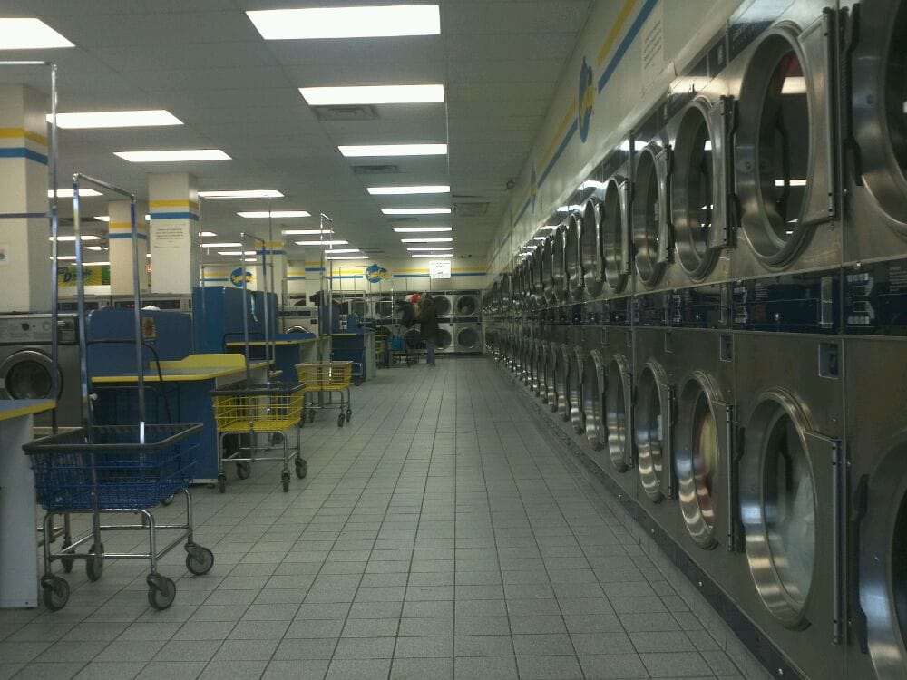 SPINCYCLE COIN LAUNDRY CLOSED Updated August 2024 4857 N Broadway