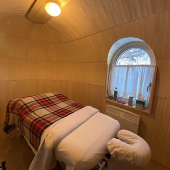 Dunton Hot Springs - Massage room - Hotels Near Me - Dolores, Colorado