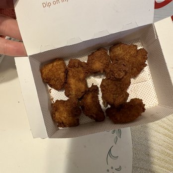 Chick-fil-A - Chicken Shop Near Me - Kahului, Hawaii