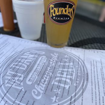 Fat Dan's - Leinenkugel Summer Shandy - Delis Near Me - Indianapolis, Indiana