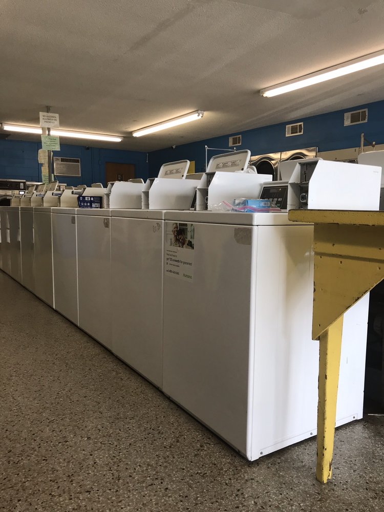 A 24HR COIN LAUNDRY Updated September 2024 33 Photos 611 James