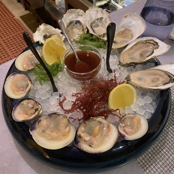 Point Seven - Raw Oysters and Clams - Seafood Near Me - New York, New York