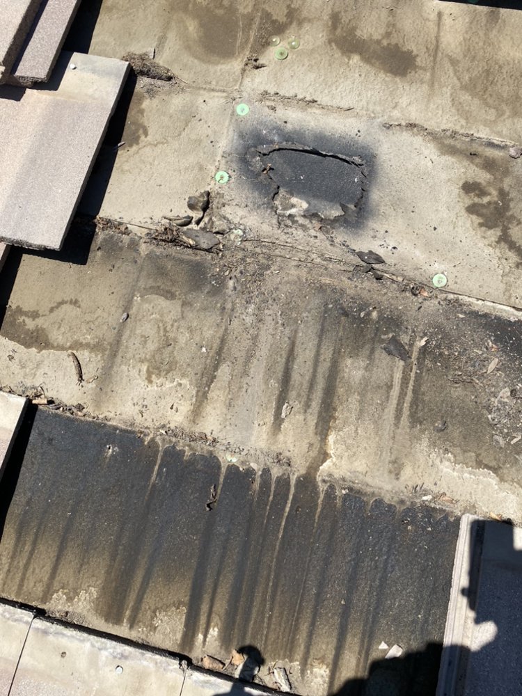 Slide of Quality Roofing