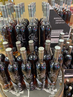 Antlers Liquor & Wine Cellar