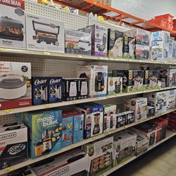 Connolly's Do it Best Hardware & Rental