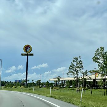 Buc-ee's - Gas Stations Near Me - Daytona Beach, Florida