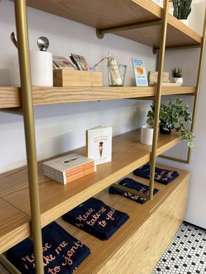 Jeni's Splendid Ice Creams by null