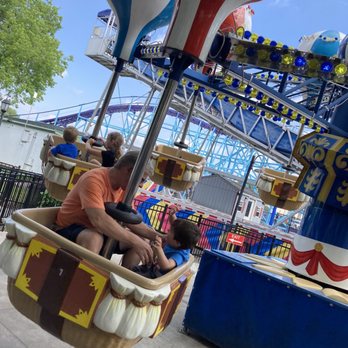 Dutch Wonderland - Amusement Parks Near Me - Lancaster, Pennsylvania