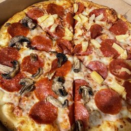 Medium pepperoni pizza with half pineapple and half mushrooms Medium pepperoni pizza with half pineapple and half mushrooms