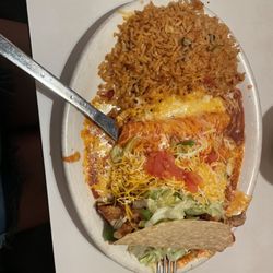 Tee Pee Mexican Food - Cheese enchilada and a fajita taco