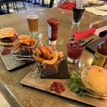 Happiest Hour - HAPPY BURGER and GRILLED CHICKEN SANDWICH - Cocktail Bars Near Me - Dallas, Texas