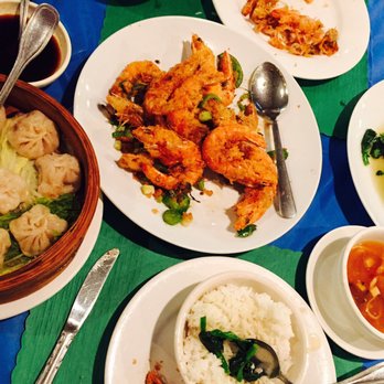 Helen's Asian Kitchen - Xiao long bao (soup dumplings), salt and pepper shrimp, hot and sour soup, and pea sprout stir fry. Food was ok, prob wouldn't order again. - Chinese Near Me - Columbus, Ohio Helen's Asian Kitchen - Xiao long bao (soup dumplings), salt and pepper shrimp, hot and sour soup, and pea sprout stir fry. Food was ok, prob wouldn't order again. - Chinese Near Me - Columbus, Ohio