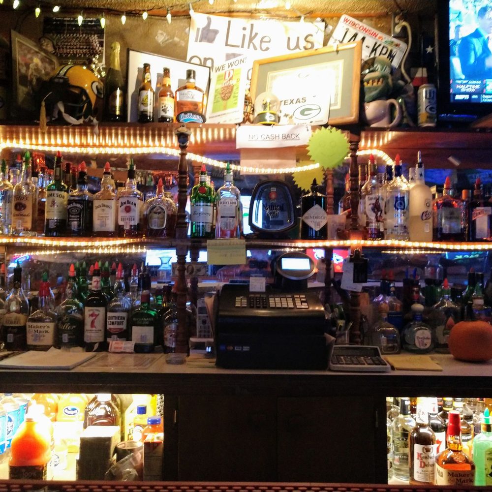 The Fireplace Lounge - Bars Near Me - Dallas, Texas