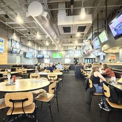 Buffalo Wild Wings - Interior