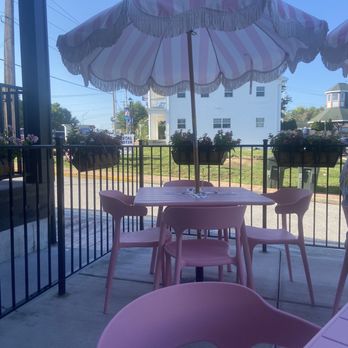 Pink Willow Cafe - Could this spot be any cuter?!?!? - Breakfast & Brunch Near Me - Cottleville, Missouri Pink Willow Cafe - Could this spot be any cuter?!?!? - Breakfast & Brunch Near Me - Cottleville, Missouri