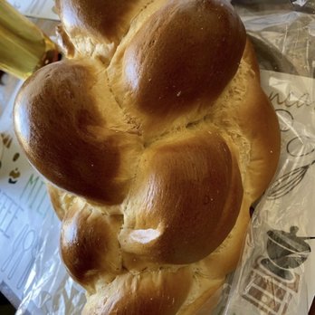 Bea's Bakery - Bakeries Near Me - Tarzana, California
