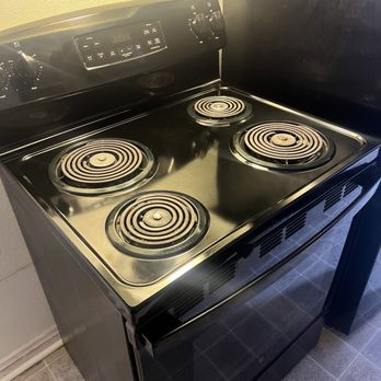 Marina’s Cleaning Services - Stove top - Home Cleaning Near Me - Tacoma, Washington