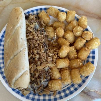 Sierra's Place - Jacked up pulled pork - American Near Me - Ocean Park, Washington