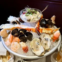 Blue Point Grille - Chilled Seafood Tower