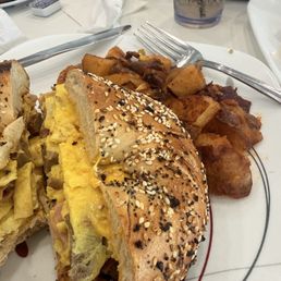 The hungry man with home fries