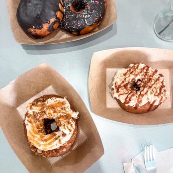 HenDough - Donuts - Donuts Near Me - Hendersonville, North Carolina HenDough - Donuts - Donuts Near Me - Hendersonville, North Carolina