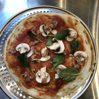 Pizza De Miami - Pizza Near Me - Miami Beach, Florida Pizza De Miami - Pizza Near Me - Miami Beach, Florida