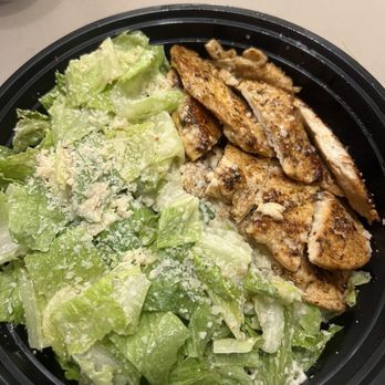 Gemmy’s Gourmet - Chicken Caesar salad - Food Trucks Near Me - Los Angeles, California Gemmy’s Gourmet - Chicken Caesar salad - Food Trucks Near Me - Los Angeles, California