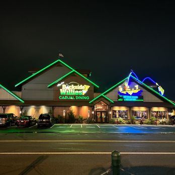 Dockside Willies - the front of the restaurant at night - Seafood Near Me - Wormleysburg, Pennsylvania