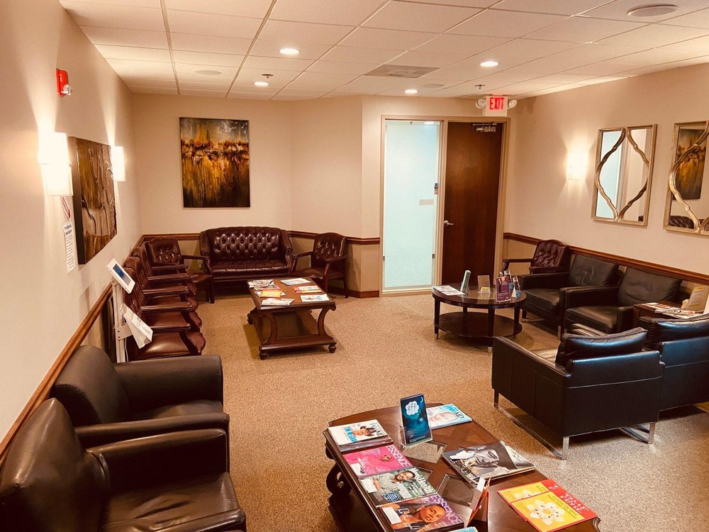 GREENBROOK TMS CREVE COEUR 11477 Olde Cabin Rd, Saint Louis, Missouri Psychiatrists