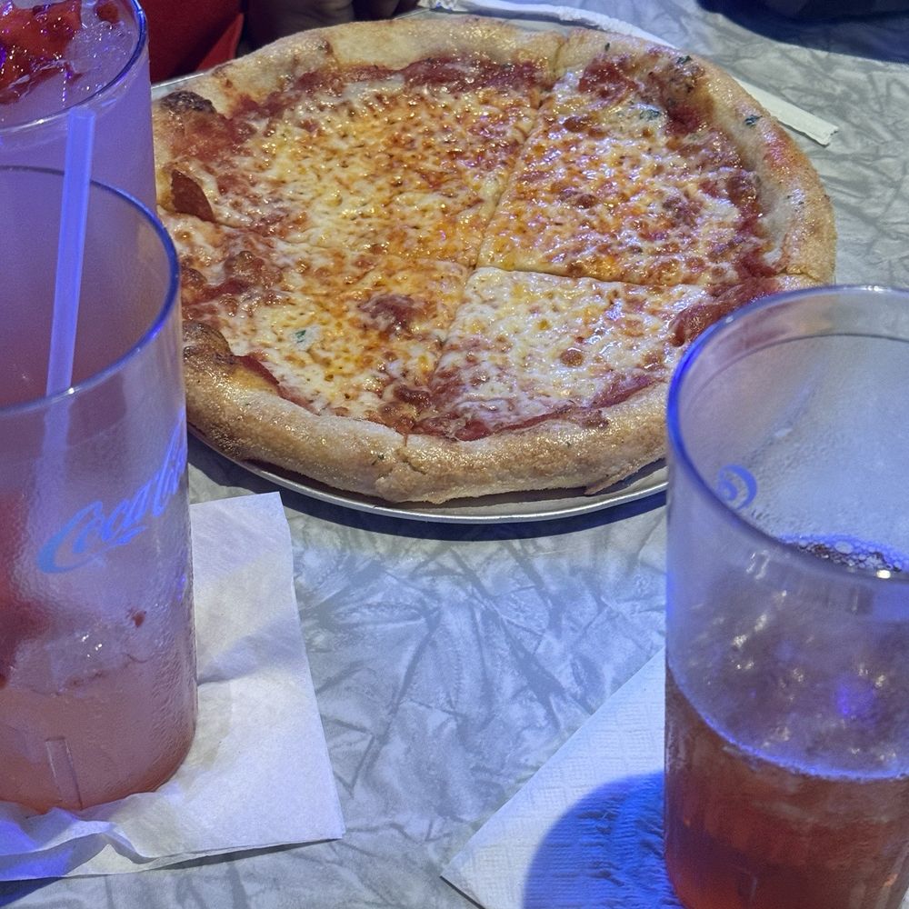 Kids cheese pizza