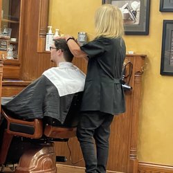 Roosters Men's Grooming Center - Lori Rodgers and the super makeover!!!