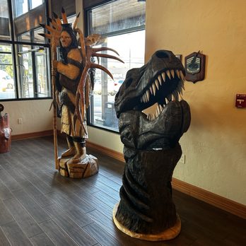 Venture Inn - Pretty cool carvings - Hotels Near Me - Libby, Montana Venture Inn - Pretty cool carvings - Hotels Near Me - Libby, Montana