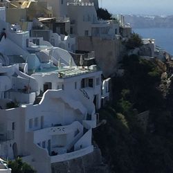 Masterpiece Travels - View on a walk throughout Santorini