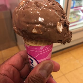 Baskin-Robbins - Rocky Road - Ice Cream & Frozen Yogurt Near Me - Honolulu, Hawaii Baskin-Robbins - Rocky Road - Ice Cream & Frozen Yogurt Near Me - Honolulu, Hawaii